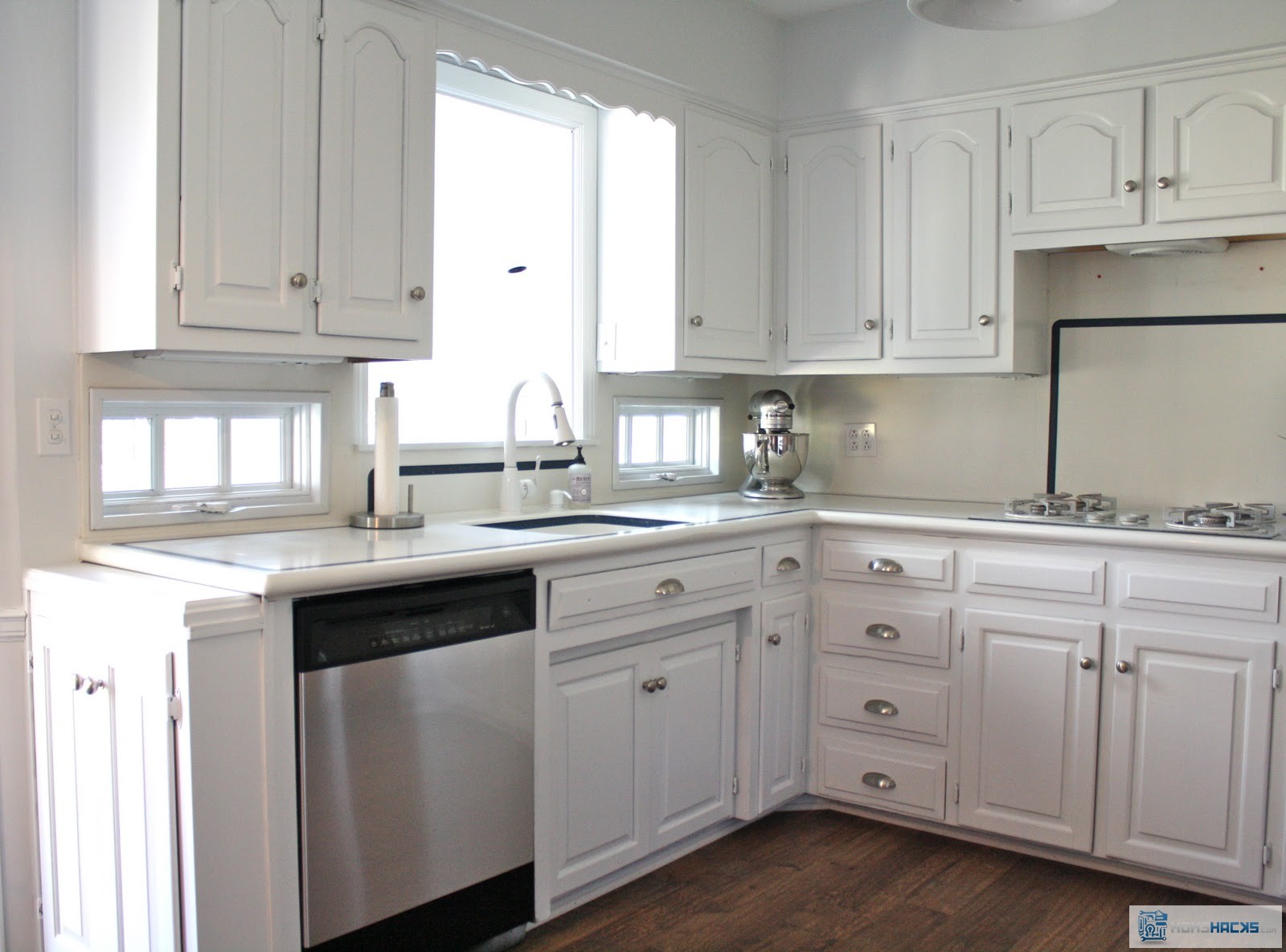 https://www.homehacks.com/wp-content/uploads/2014/01/stainless-kitchen-remodel.jpg